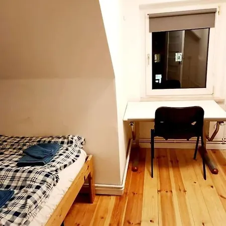 Apartment With Parking In 11 *