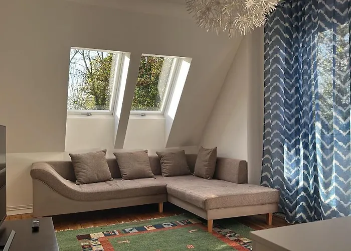 With Parking In 11 Daire Berlin